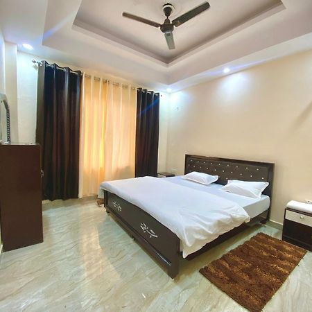 Ramalayam Inn Ayodhya Zewnętrze zdjęcie