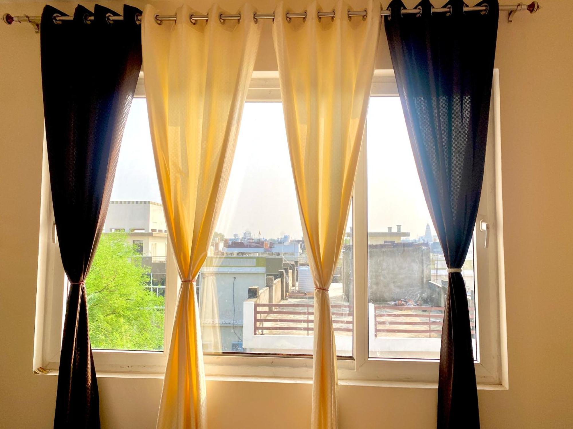 Ramalayam Inn Ayodhya Zewnętrze zdjęcie
