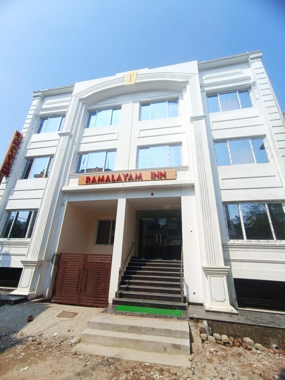 Ramalayam Inn Ayodhya Zewnętrze zdjęcie