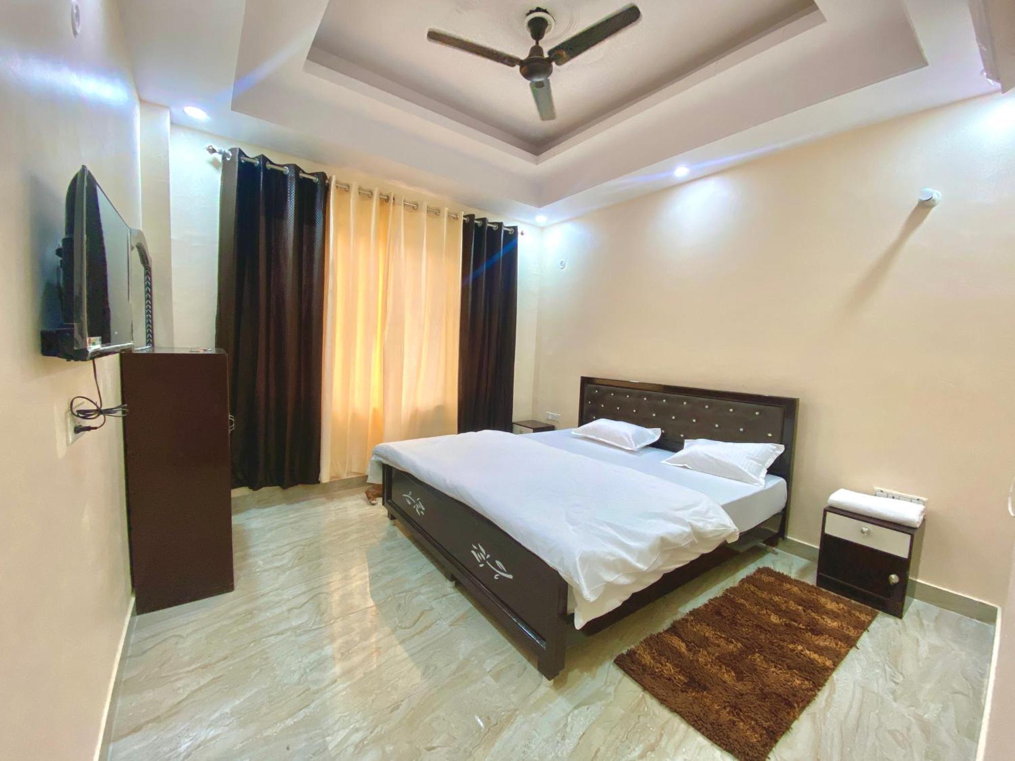 Ramalayam Inn Ayodhya Zewnętrze zdjęcie